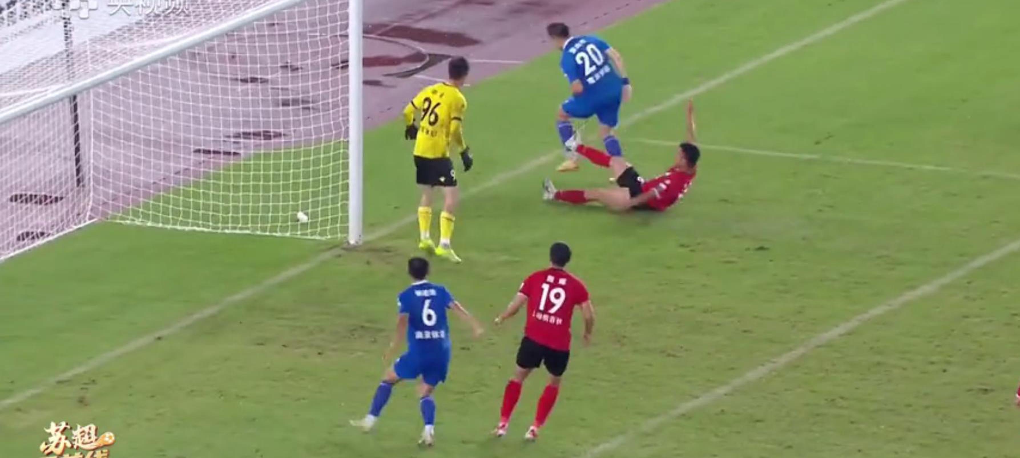 开云-包含败北首场状态出色，中国队观众沸腾！，Karsa重返赛场观众掌声雷动的词条