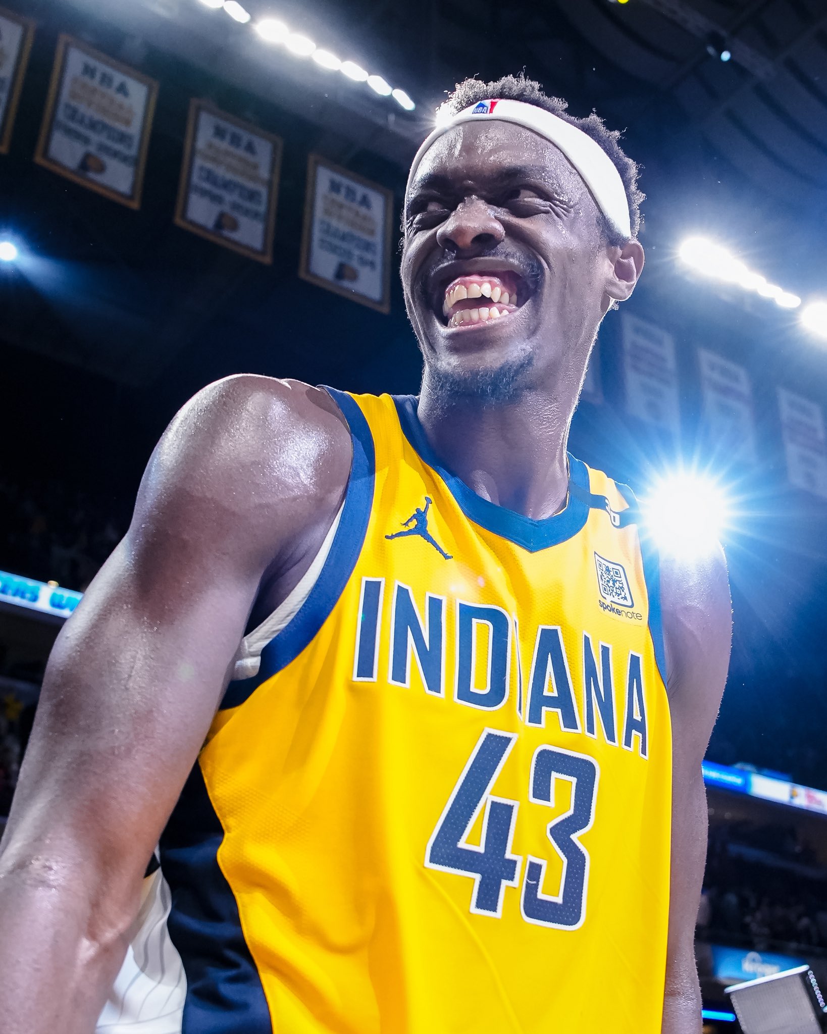 开云-关于西亚卡姆迎来十赛季高光表现，曼联球迷沸腾！的信息