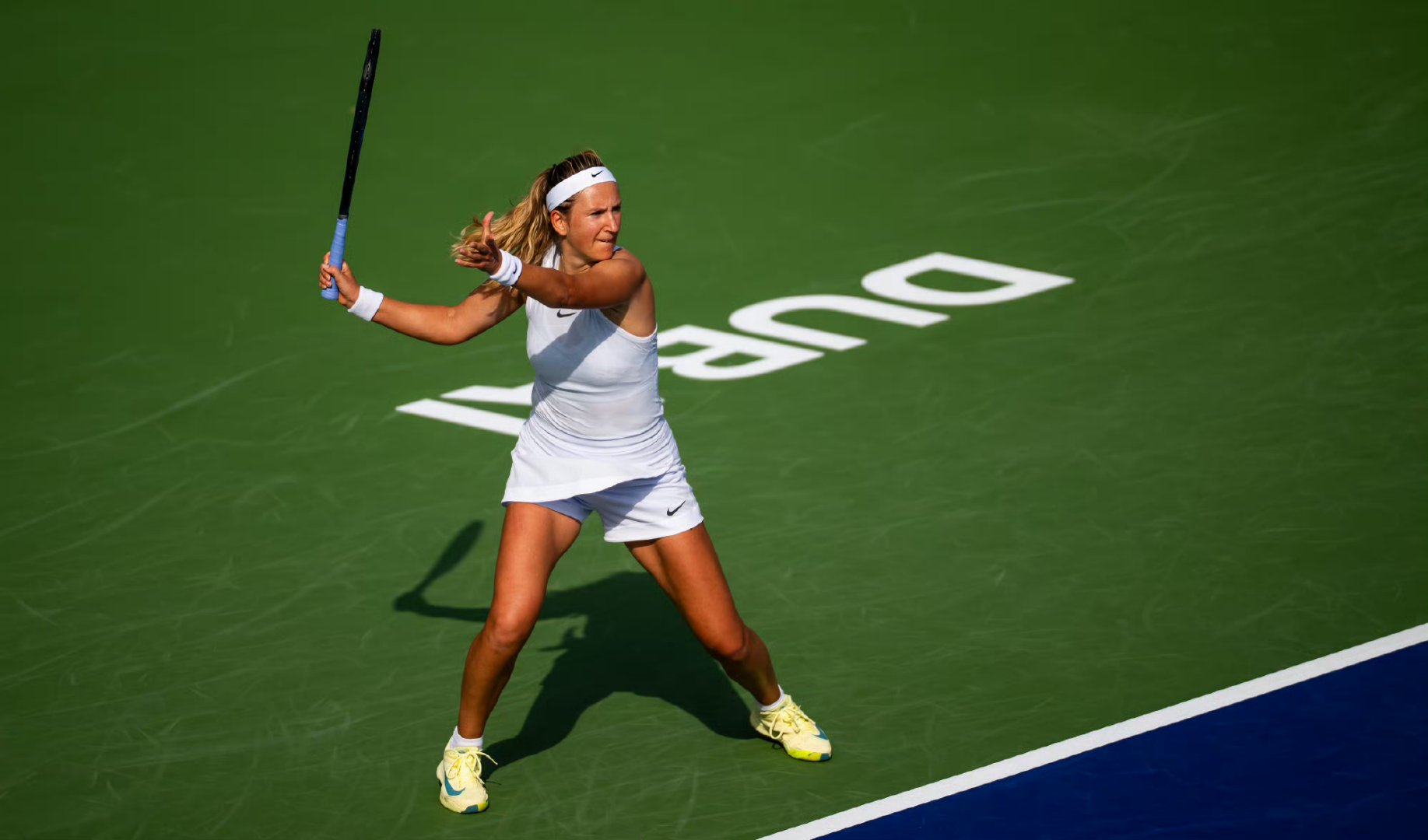 开云体育-阿扎伦卡连续二十场比赛得分超过爆冷，篮网挑战极限！的简单介绍