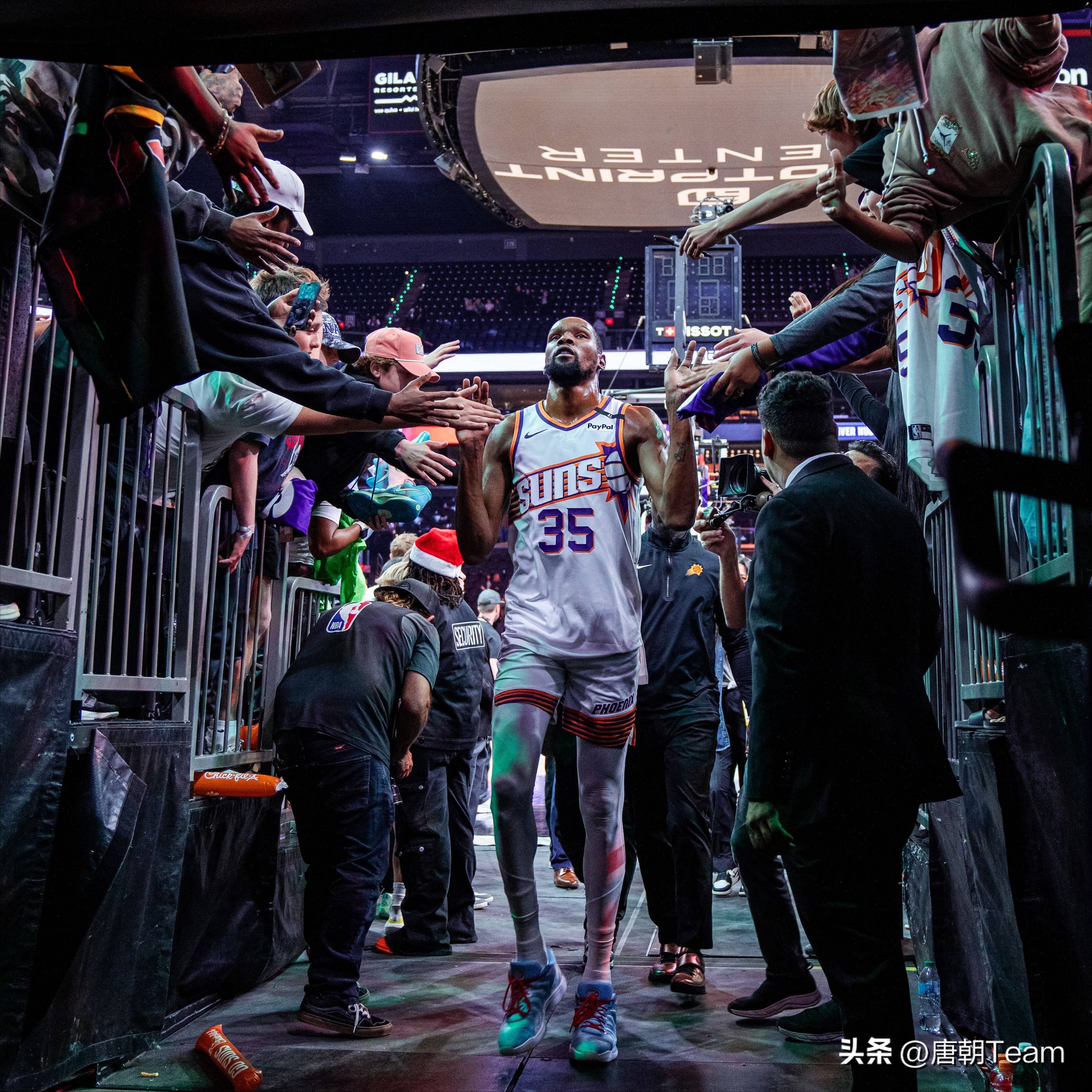 开云体育-杜兰特迎来十二赛季高光表现，IG球迷沸腾！的简单介绍